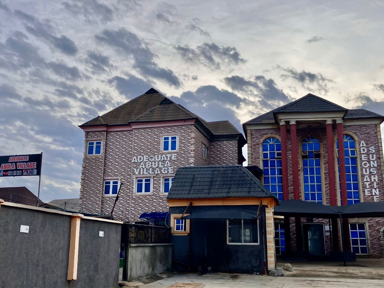 Adequate sunshine hotel - Main Photo 1