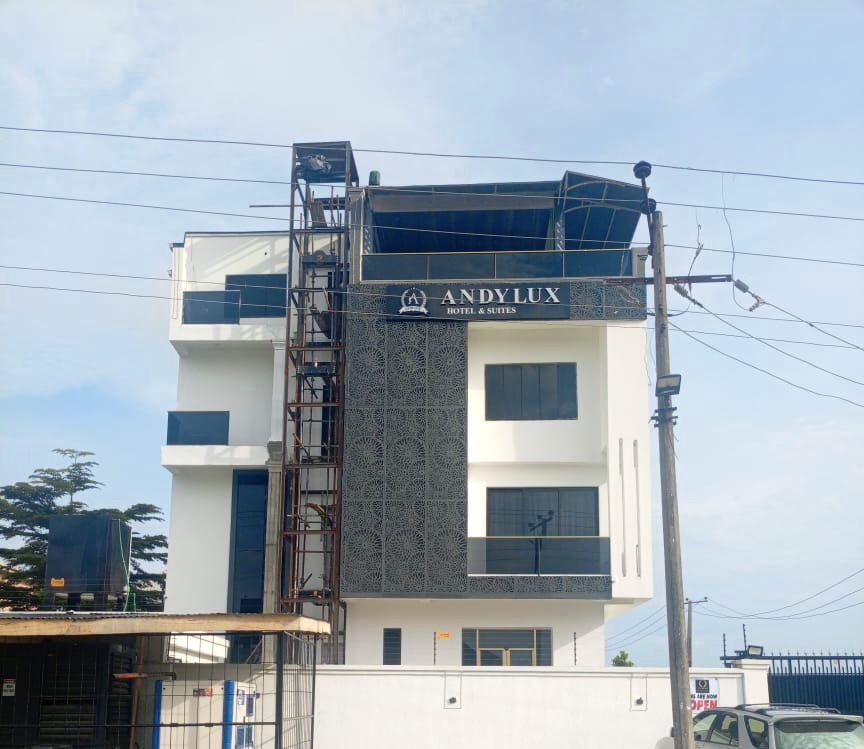 Andylux Hotel & Suites - Main Photo 1