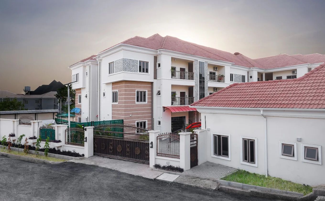 BKt CRIBS Apartment - Main Photo 1