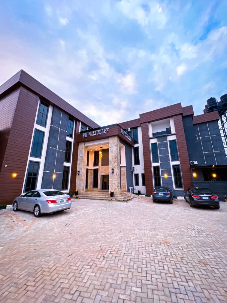 Entrust Hotel and Suites - Main Photo 1