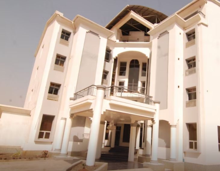 FISHER SUITES AND APARTMENT - Main Photo 1