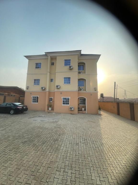 NEXUS XPRESS HOTEL - Main Photo 1