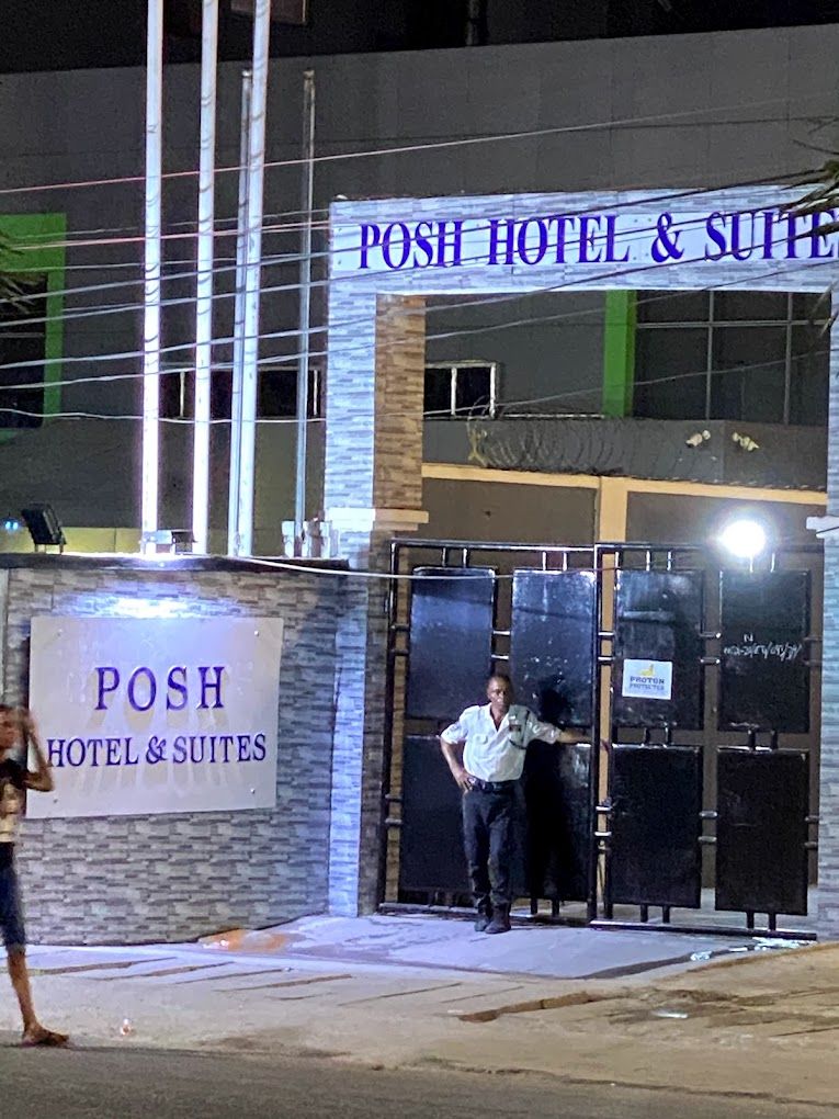 POSH HOTEL AND SUITES VI - Main Photo 1