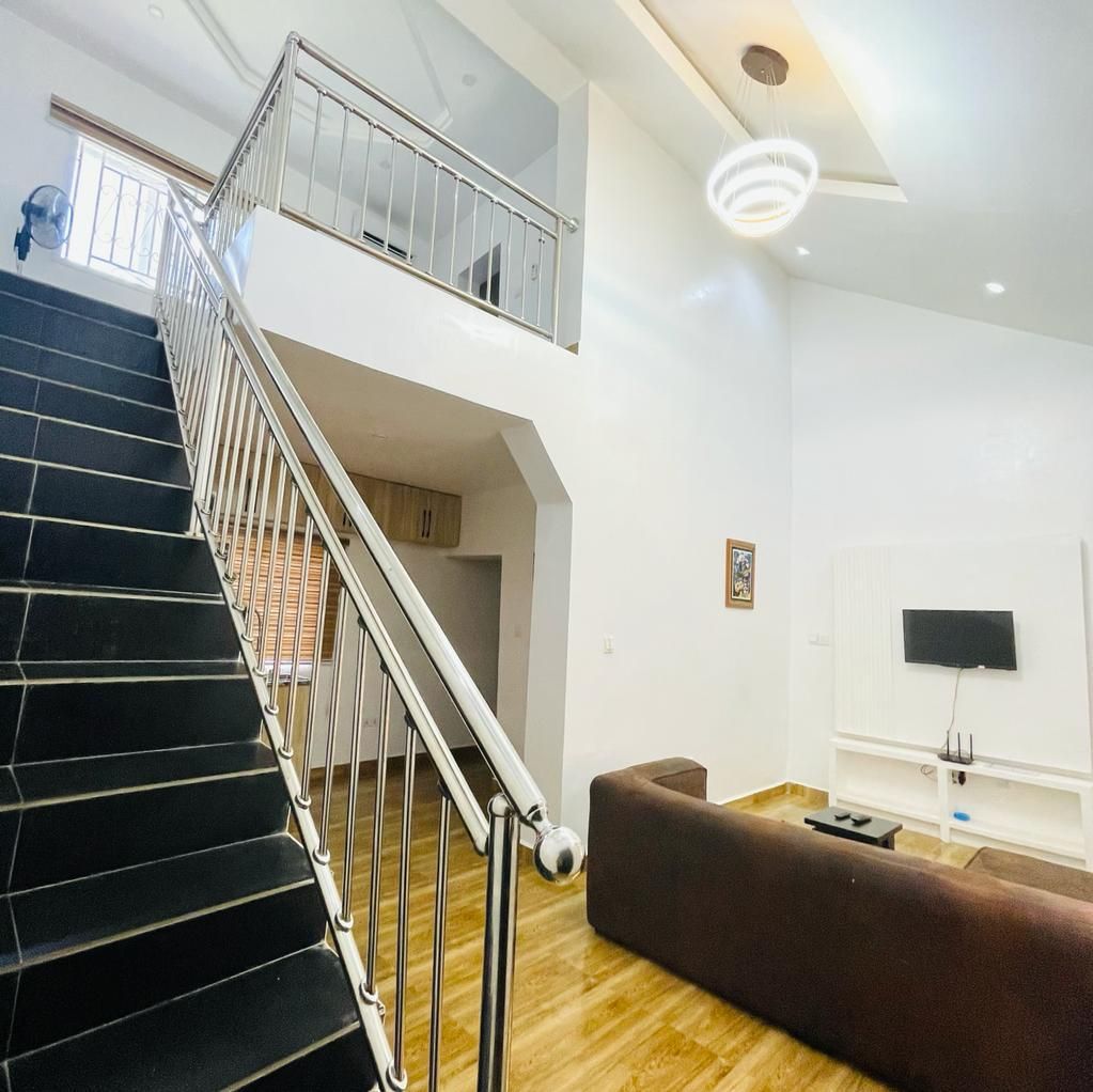 Queennaj Shortlet, Gwarinpa - Main Photo 1