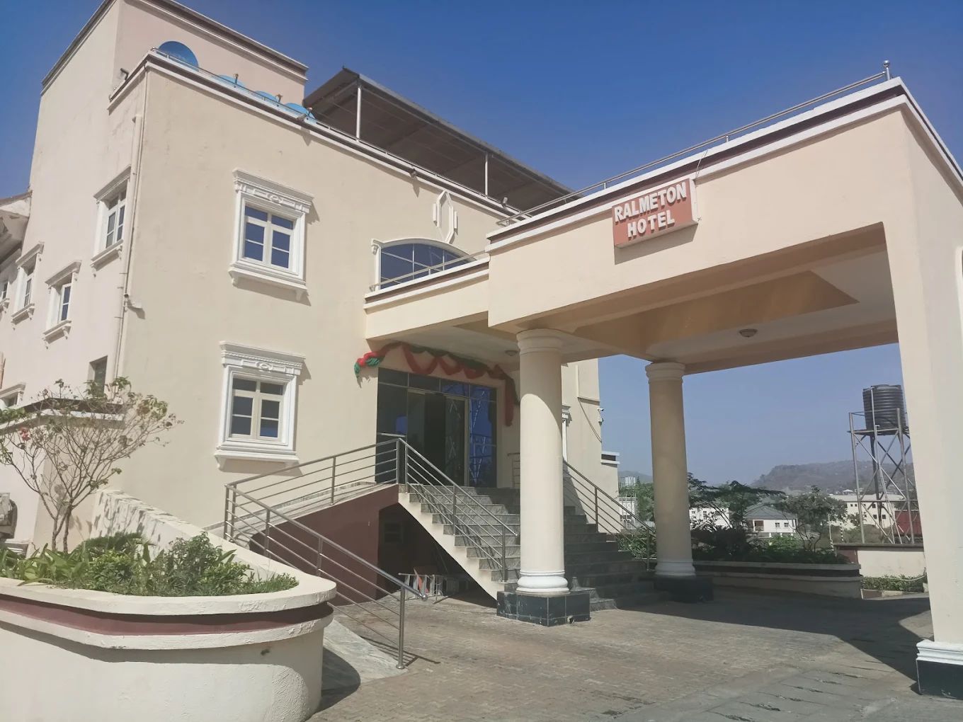 Ralmeton Hotel Limited - Main Photo 1