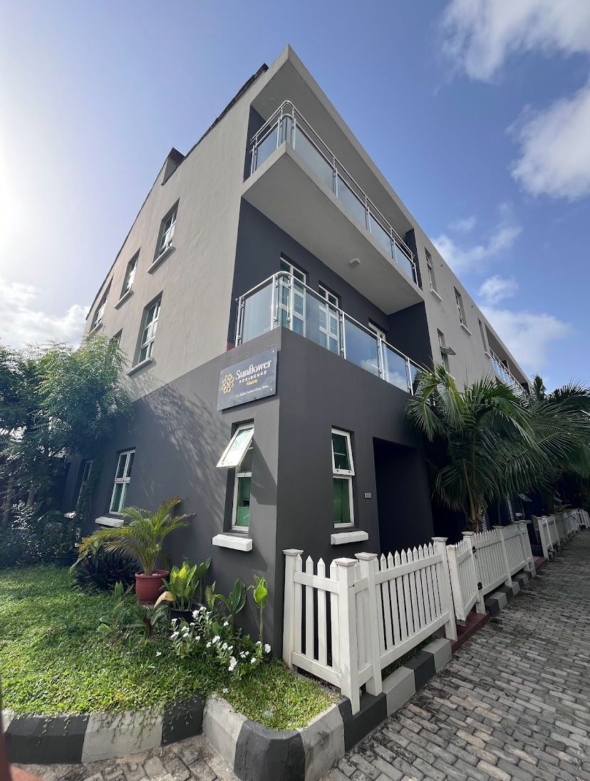Sunflower Residence Oniru - Main Photo 1