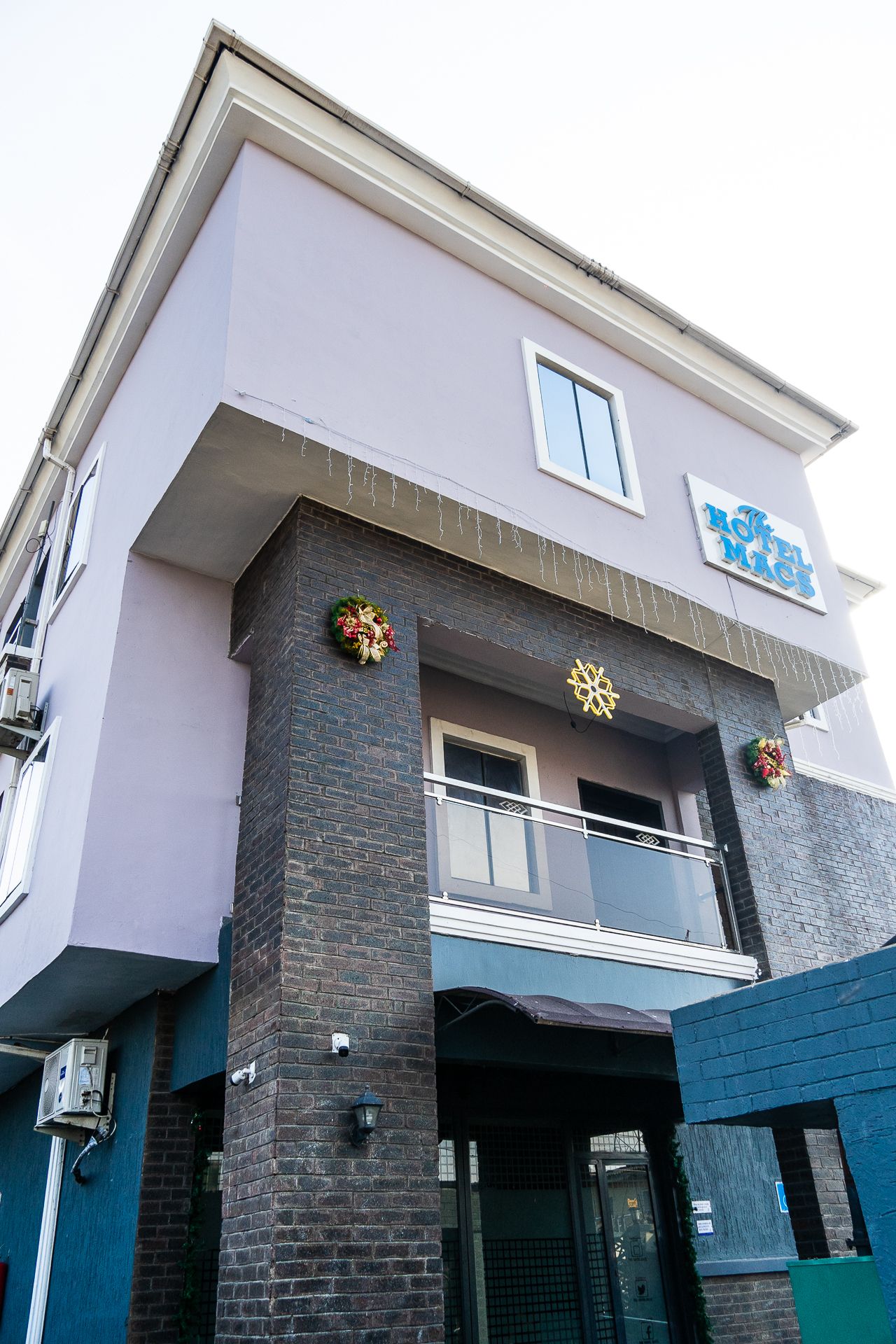 The Hotel Macs - Main Photo 1