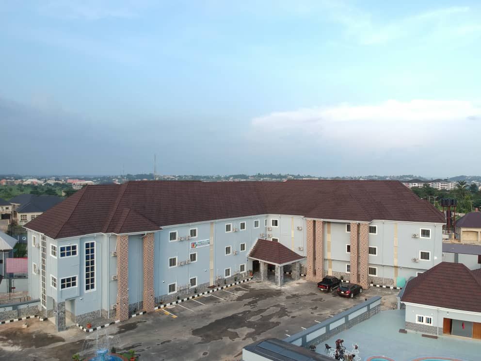 Uniquelife Continental Hotel & Suites - Main Photo 1