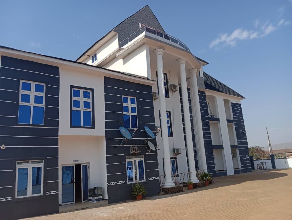 Whitehill luxury hotel Minna - Main Photo 1