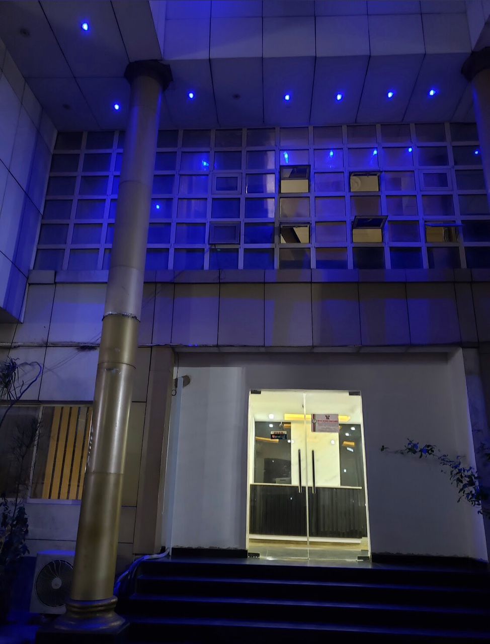 Whitehouse Msquare Hotel - Main Photo 1